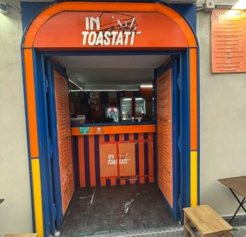 CESSIONE DOPPIA ATTIVITA’ Aversa-Via Roma