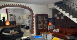 AMPIA VILLA A SCHIERA Varcaturo-Via Madonna Del Pantano