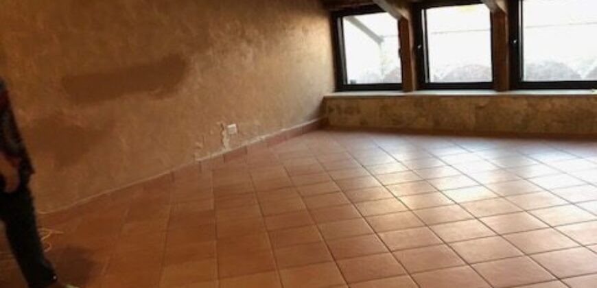 MANSARDA 110 MQ Lago Patria-Via Staffetta