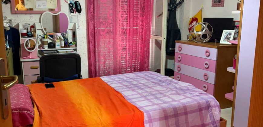 AMPIA VILLA A SCHIERA Varcaturo-Via Madonna Del Pantano