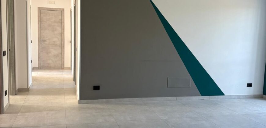 APPARTAMENTO SEMIARREDATO 160 MQ Agnano-Via Archimede