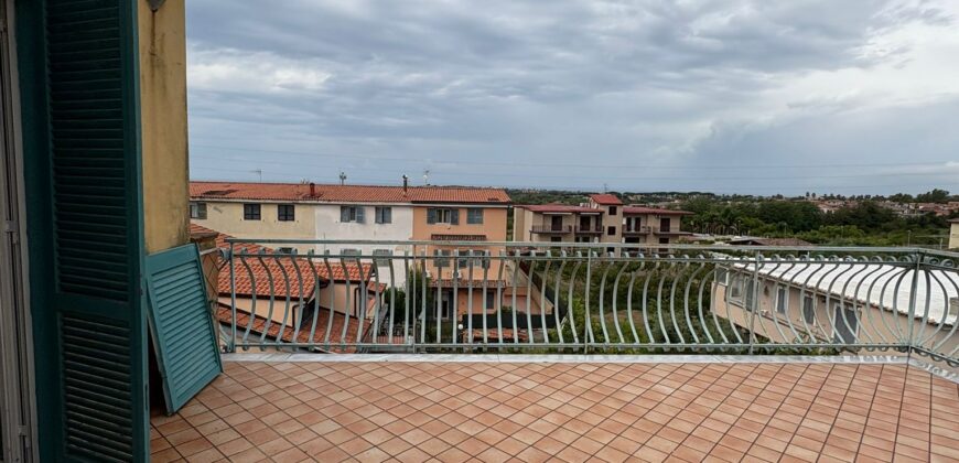 BILOCALE RISTRUTTURATO Quarto-Via Cupa Reginelle