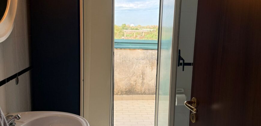 AMPIA VILLA A SCHIERA Varcaturo-Via Madonna Del Pantano