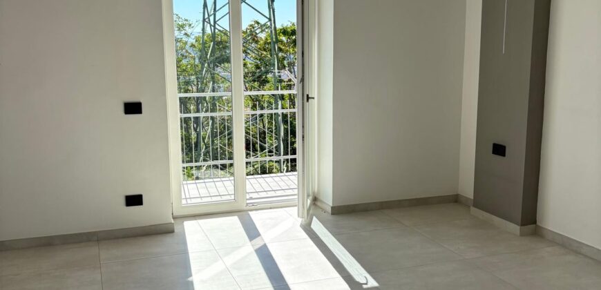 APPARTAMENTO SEMIARREDATO 160 MQ Agnano-Via Archimede