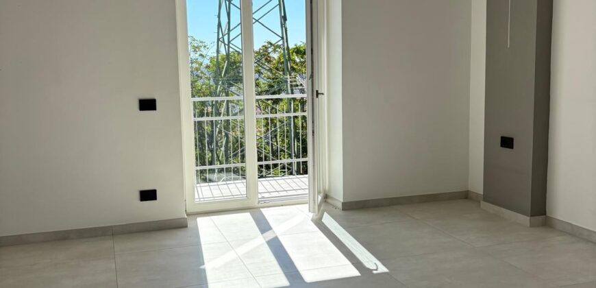 APPARTAMENTO SEMIARREDATO 160 MQ Agnano-Via Archimede