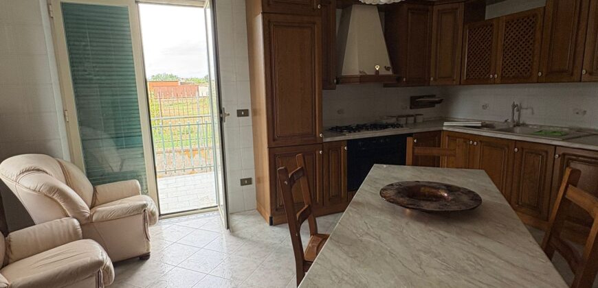 BILOCALE ARREDATO Quarto-Via Cupa Reginelle