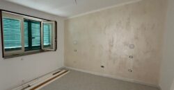 BILOCALE RISTRUTTURATO Quarto-Via Cupa Reginelle