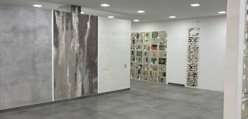 LOCALE COMMERCIALE 350 MQ Varcaturo-Centro