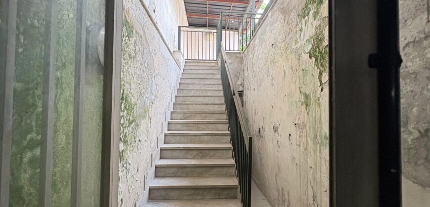 STRUTTURA COMMERCIALE 950 MQ Giugliano-Via Oasi Sacro Cuore