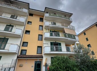 APPARTAMENTO USO UFFICIO 100 MQ Orta di Atella