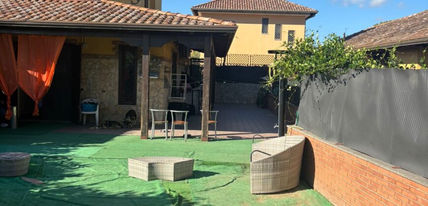 VILLA CAPOFILA IN PARCO Licola-Via Masseria Vecchia