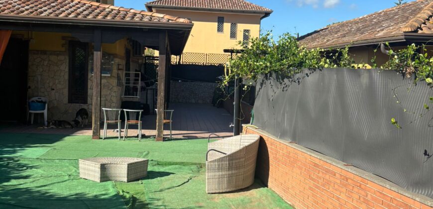 VILLA CAPOFILA IN PARCO Licola-Via Masseria Vecchia