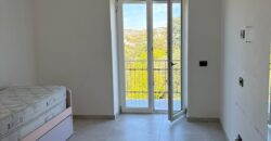 APPARTAMENTO SEMIARREDATO 160 MQ Agnano-Via Archimede