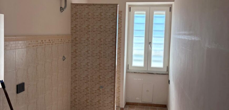 APPARTAMENTO SEMIARREDATO 160 MQ Agnano-Via Archimede