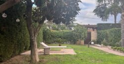 AMPIA VILLA BIFAMILIARE CON PISCINA Varcaturo-Centro