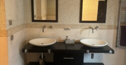 AMPIA VILLA BIFAMILIARE CON PISCINA Varcaturo-Centro