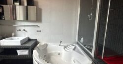 AMPIA VILLA BIFAMILIARE CON PISCINA Varcaturo-Centro