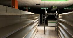 LOCALE COMMERCIALE ADIBITO A SUPERMERCATO Villa Literno
