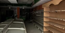 LOCALE COMMERCIALE ADIBITO A SUPERMERCATO Villa Literno