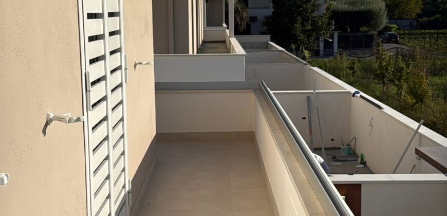 VILLA DI NUOVA COSTRUZIONE Parete
