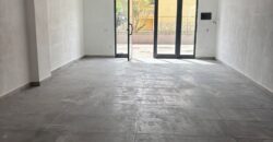 LOCALE COMMERCIALE 75 MQ Varcaturo-Centro