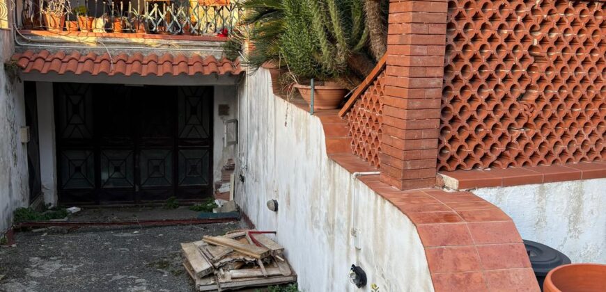 VILLA CAPOFILA Lago Patria-Pco Gabbiano Azzurro VILLA CAPOFILA Lago Patria-Pco Gabbiano Azzurro