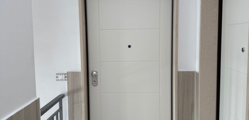 MANSARDA NUOVA COSTRUZIONE IN PARCO Varcaturo MANSARDA NUOVA COSTRUZIONE IN PARCO Varcaturo