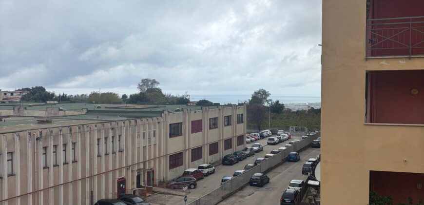 APPARTAMENTO PAMORAMICO 120 MQ Monterusciello-P.co Verbena