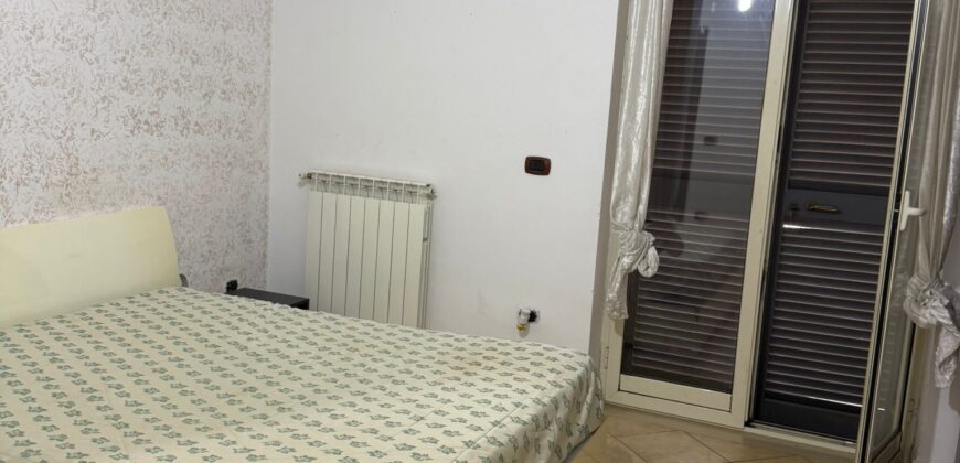TRILOCALE ARREDATO Varcaturo-Via Grotta Dell’Olmo