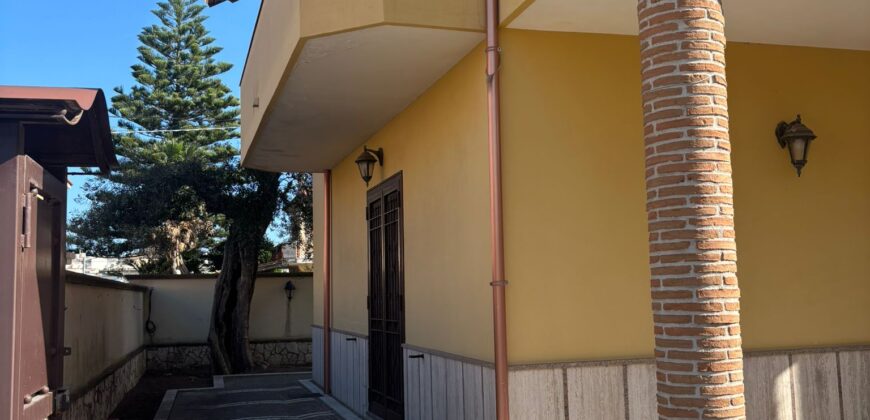 VILLA SINGOLA Lago Patria VILLA SINGOLA Lago Patria
