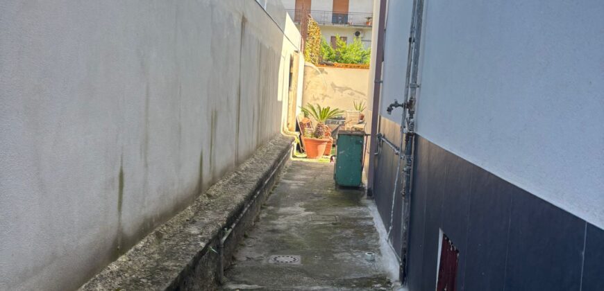 INTERO STABILE Aversa