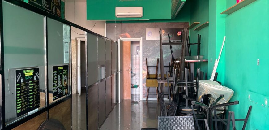 LOCALE COMMERCIALE 60 MQ Varcaturo-Centro