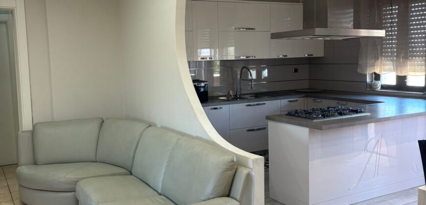 APPARTAMENTO RISTRUTTURATO 120 MQ Ischitella-Via Scarlatti
