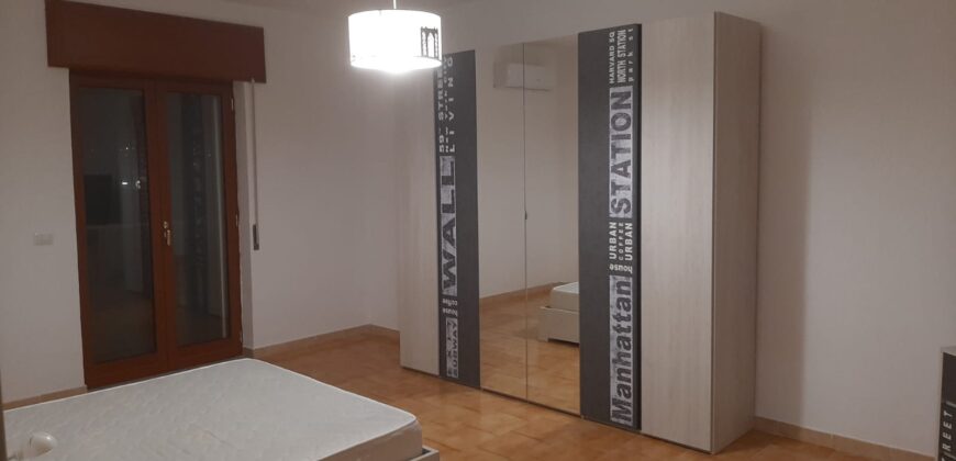 BILOCALE 70 MQ Varcaturo-Centro