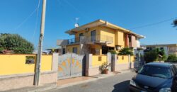 AMPIA VILLA BIFAMILIARE CON PISCINA Lago Patria-Pco Palumbo