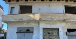 VILLA SINGOLA DA RISTUTTURARE Baia Verde