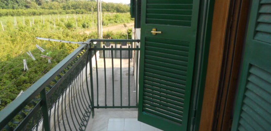 APPARTAMENTO MANSARDATO IN PARCO Varcaturo