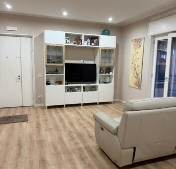 APPARTAMENTO 135 MQ Lago Patria-P.Co Mazzola