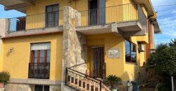 AMPIA VILLA BIFAMILIARE CON PISCINA Lago Patria-Pco Palumbo