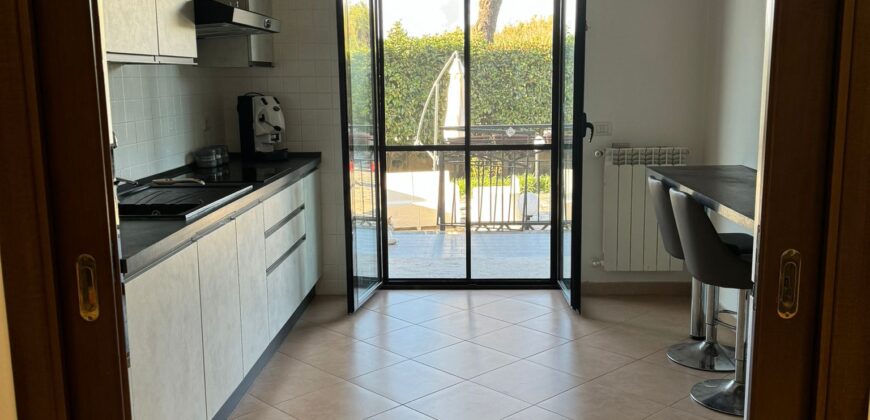 APPARTAMENTO CON GIARDINO IN PARCO Lago Patria