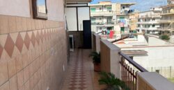 APPARTAMENTO ARREDATO VISTA MARE Licola-Via Del Mare