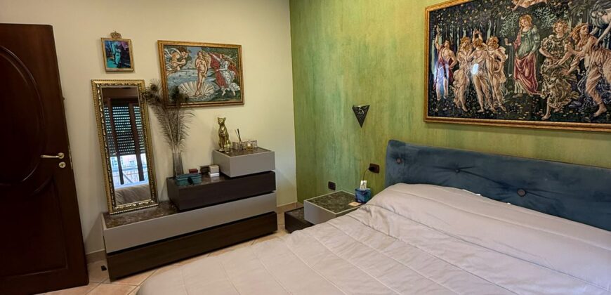 APPARTAMENTO ARREDATO VISTA MARE Licola-Via Del Mare