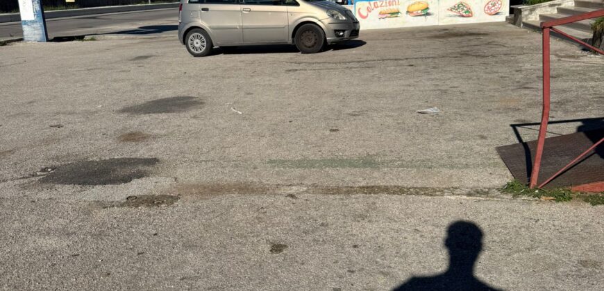 LOCALE COMMERCIALE Castel Volturno-Via Domitiana