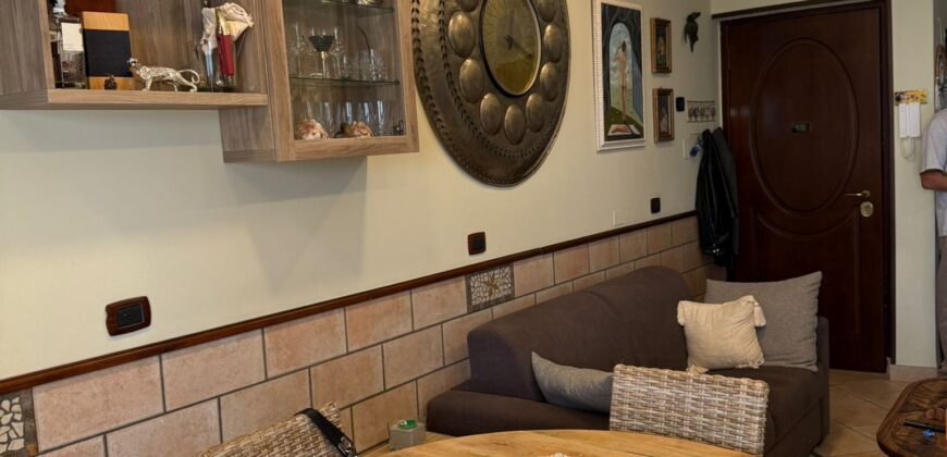 APPARTAMENTO ARREDATO VISTA MARE Licola-Via Del Mare