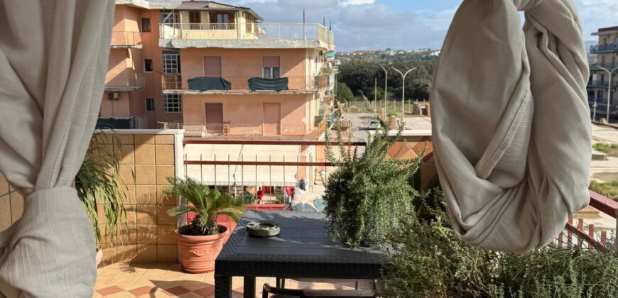 APPARTAMENTO ARREDATO VISTA MARE Licola-Via Del Mare