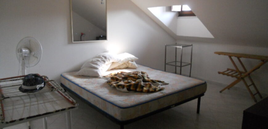 APPARTAMENTO MANSARDATO IN PARCO Varcaturo