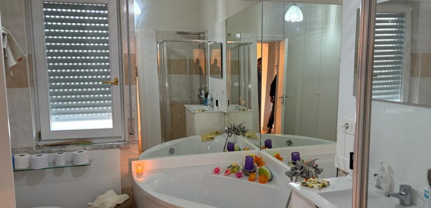 INTERO STABILE Ischitella-Via Scarlatti