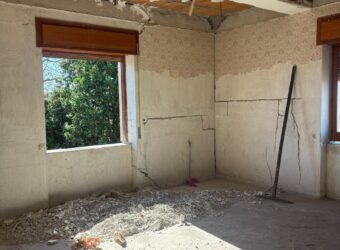 APPARTAMENTO RISTRUTTURATO Lago Patria-P.Co Alexandra