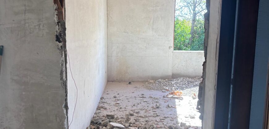 APPARTAMENTO RISTRUTTURATO Lago Patria-P.Co Alexandra