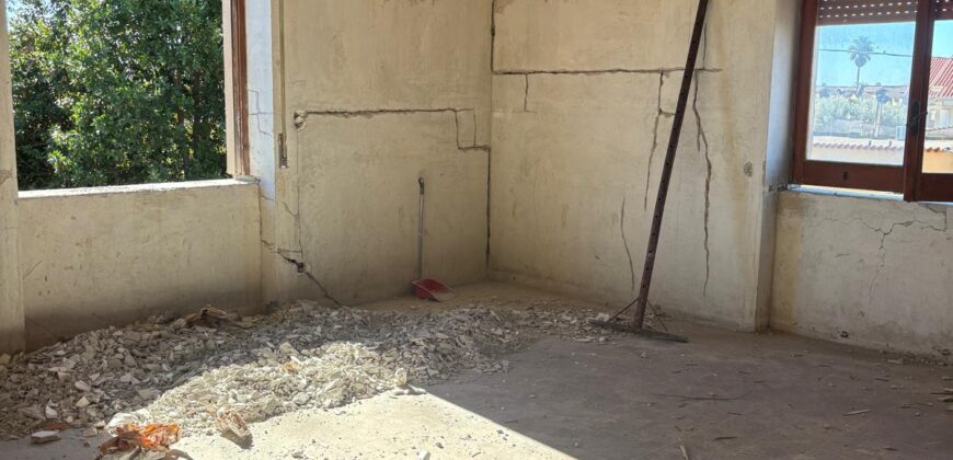 APPARTAMENTO RISTRUTTURATO Lago Patria-P.Co Alexandra